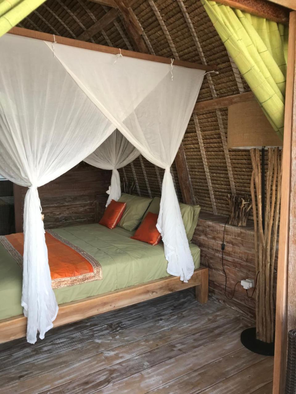 Готель Alam Karang Gili Gede Екстер'єр фото